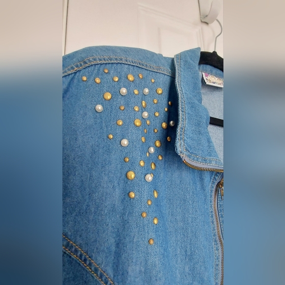 Vintage 80's Monique Fashions Woman Jean Jacket (size M) - Picture 3 of 13